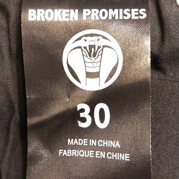 Broken‎ Promises By Zumiez NWT Unisex Size 30 Black White Denim Jeans Slim Fit - Picture 2 of 16